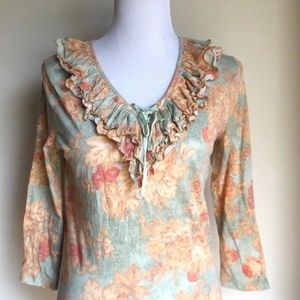 LRL LAUREN JEANS CO. SMALL FLORAL RUFFLE KNIT TOP